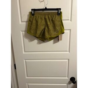 Nike Girls' Alligator Print Tempo Running Shorts Size M New FB1078